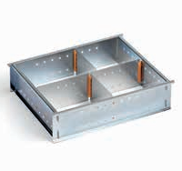 Carcasă din plastic cu divizori din metal (BOX 136)